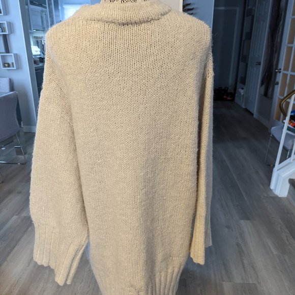 Lindex Sweater Dress - Picture 4 of 9